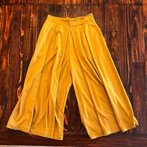 Uniqlo Mustard Yellow Culottes